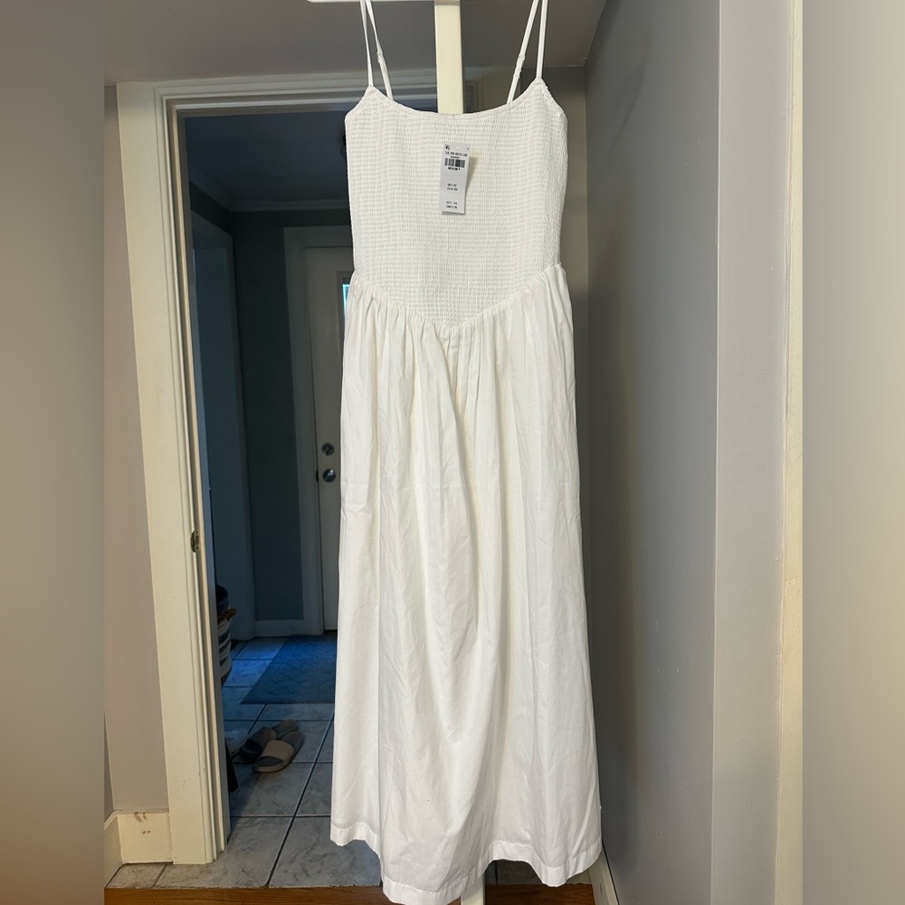 Abercrombie & Fitch White Dipped Waist Smocked Midi Dress